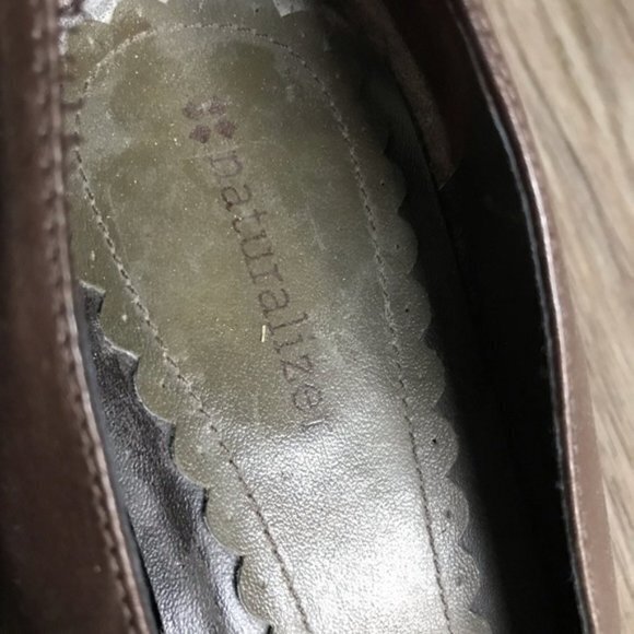 Naturalizer Leather 3” Heels Mary Jane Pumps - Picture 5 of 6